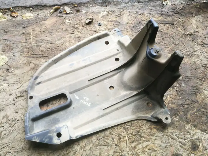 Toyota Avensis T250 (2006 - 2009) Защита днища задней части — фото 3