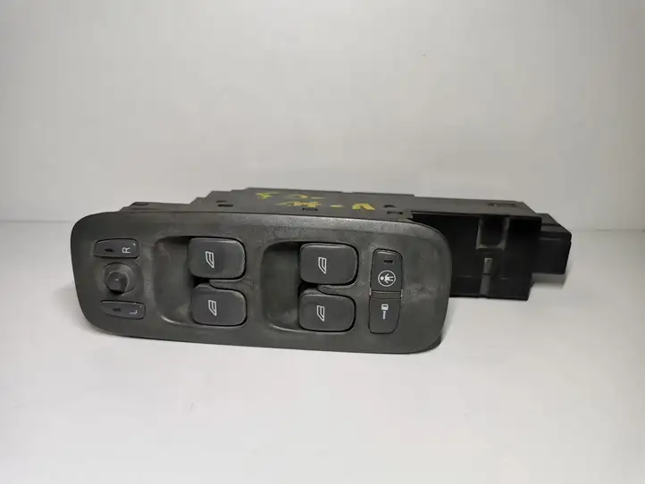 Volvo V70 (2000 - 2004) 09193383 Кнопка стеклоподъемников — фото 1