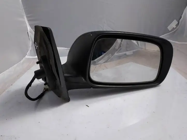 Toyota Corolla E120 E130 (2000 - 2004) Боковое зеркало с электроприводом — фото 1
