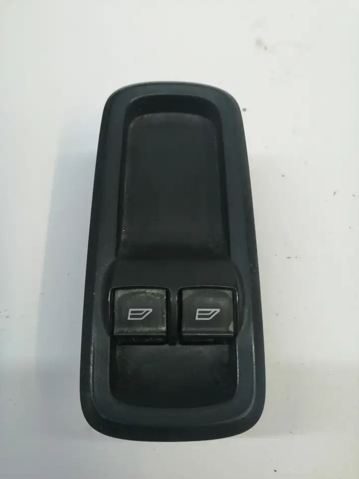 Ford Fiesta (2009 - 2012) 8A6T14A132EC Кнопка стеклоподъемников — фото 1