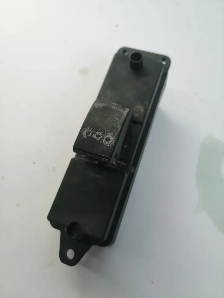 Mazda 3 I (2003 - 2006) 03123100BP4K Кнопка стеклоподъемников — фото 1