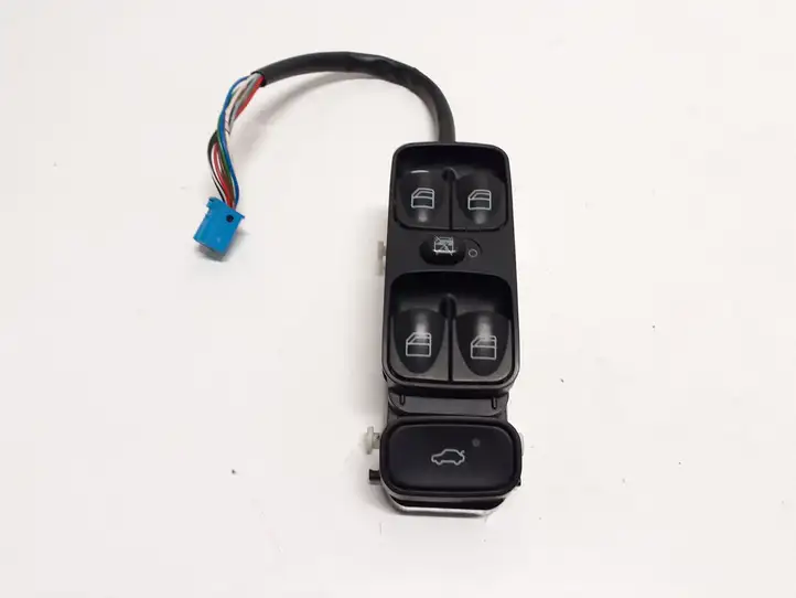 Mercedes-Benz C W203 (2000 - 2007) A2038210679 Блок кнопок стеклоподъемников — фото 1