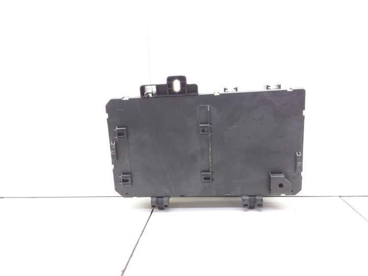 Opel Astra (2004 - 2009)  13181278 Блок предохранителей