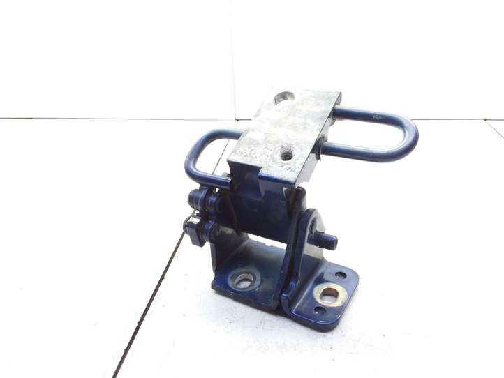 Seat Cordoba (6L) (2002 - 2009)  6L4833412 Нижняя петля задней двери