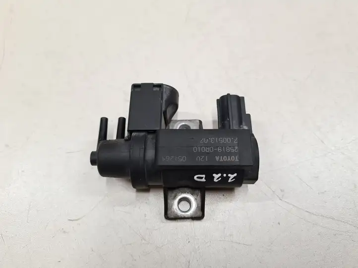 Toyota Corolla Verso AR10 (2004 - 2009) 258190R010 Соленоид турбины — фото 2