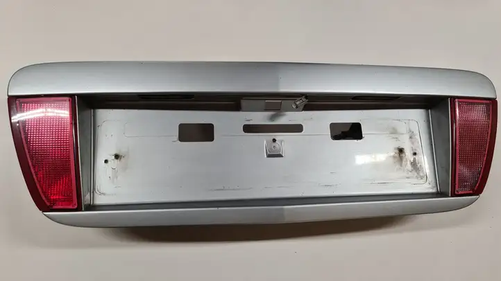 Nissan Primera (2001 - 2008) 90810AU400 Подсветка номера — фото 1