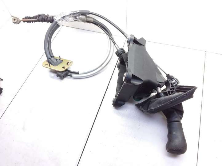 Toyota Corolla Verso AR10 (2004 - 2009)  335300F010 Механизм переключения передач (кулиса) (в салоне)