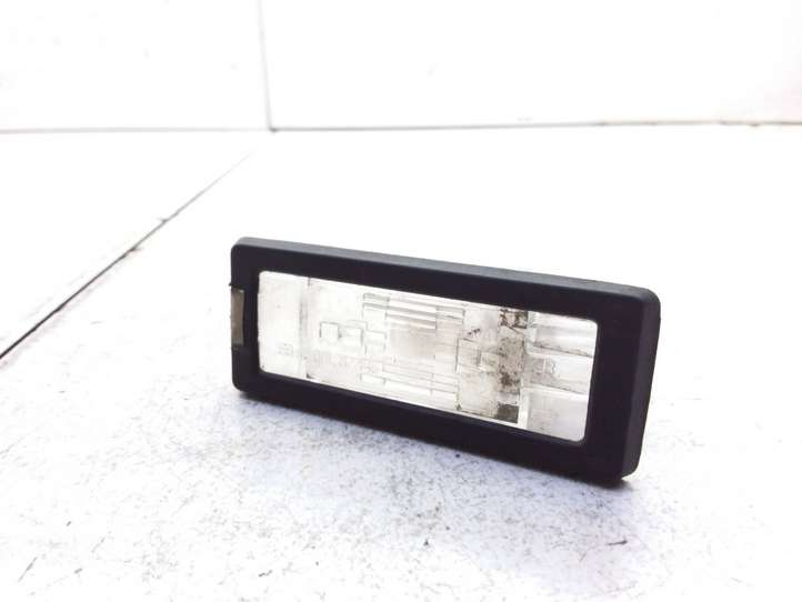 Renault Laguna (2001 - 2005)  8200013577 Освещение номера