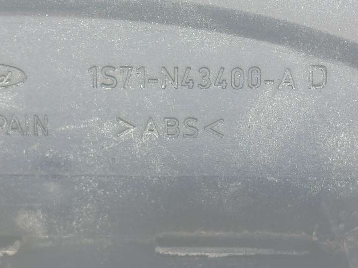 Ford Mondeo Mk III (2000 - 2007)  1S71N43400A Освещение номера