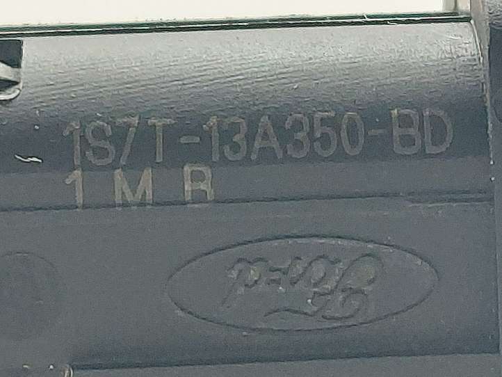 Ford Mondeo Mk III (2000 - 2007)  1S7T13A350BD Включатель аварийных фонарей