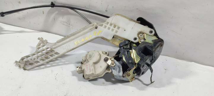 Hyundai Elantra (2003 - 2010)  814202D001 Замок задней двери