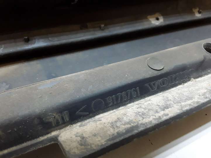 Volvo V70 (2000 - 2004)  9178761 Порог