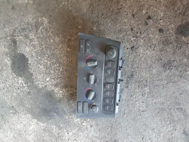 Volvo V70 (2000 - 2004) Блок управления климат-контролем — фото 1