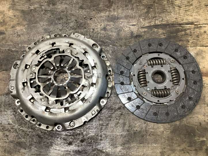 Audi A4 (2007 - 2011)  0B1141031L Комплект сцепления
