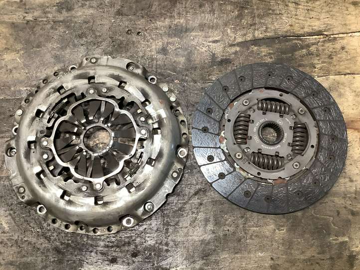 Audi A4 (2007 - 2011)  0B1141031L Комплект сцепления