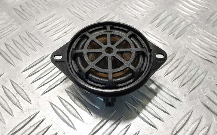 Audi A4 (2007 - 2011)  8T0035397A Громкоговоритель в панели