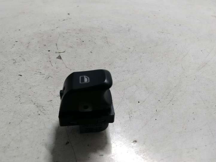 Audi A4 (2007 - 2011)  8K0959855A Кнопка стеклоподъемников