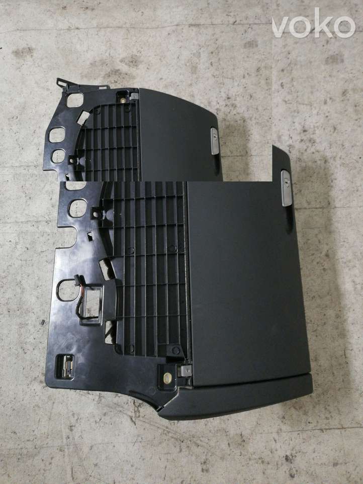 Audi A4 (2007 - 2011)  8K1857035C Комплект ящика для вещей (бардачка)