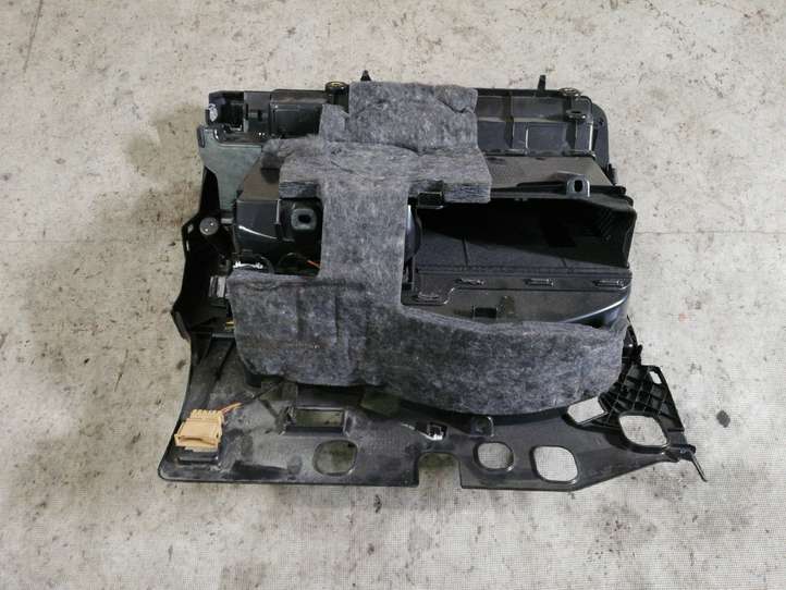 Audi A4 (2007 - 2011)  8K1857035C Комплект ящика для вещей (бардачка)