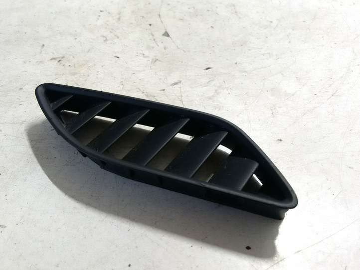 Audi A4 (2007 - 2011)  8K0819794 Воздушная решётка окна