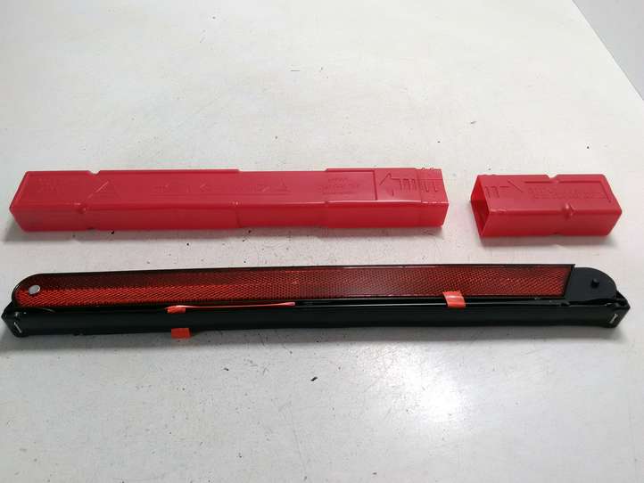 Audi A4 (2007 - 2011)  8K0860251 Аварийный знак