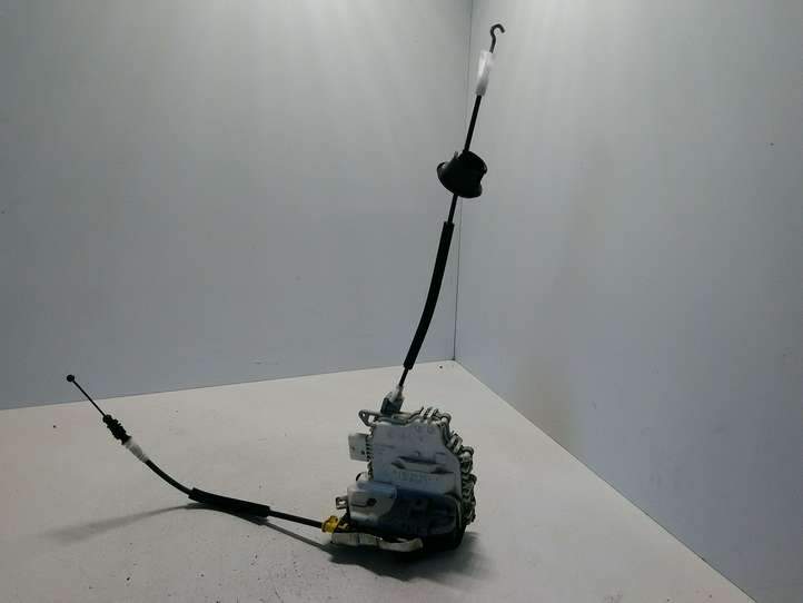 Audi A4 (2007 - 2011)  8K0839015C Замок задней двери