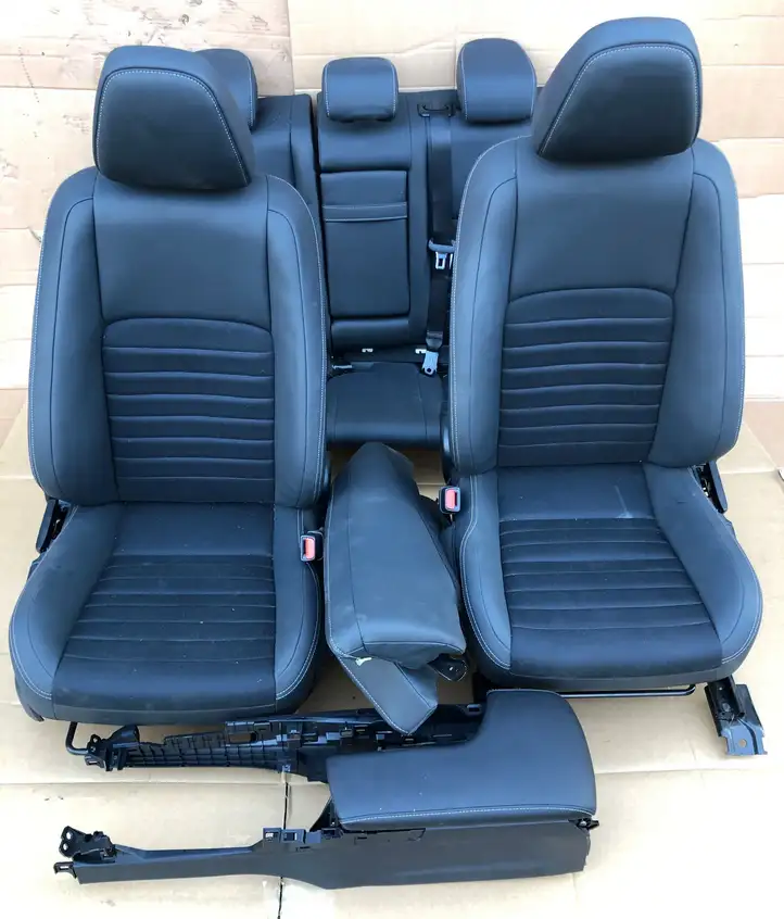 Lexus IS III XE30 (2016 - 2020) 8750153030 Комплект сидений — фото 1