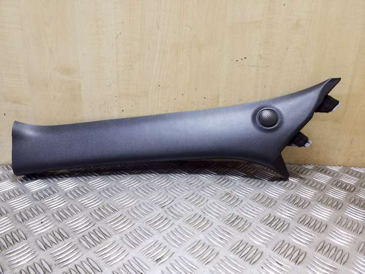 Nissan Juke I F15 (2010 - 2018)  769121KA0A Отделка стойки (A)