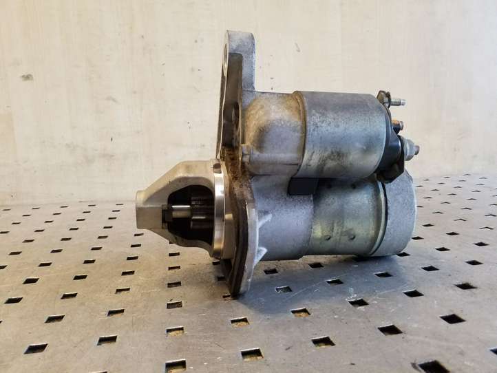 Nissan Juke I F15 (2010 - 2018)  23300EN20E Стартер