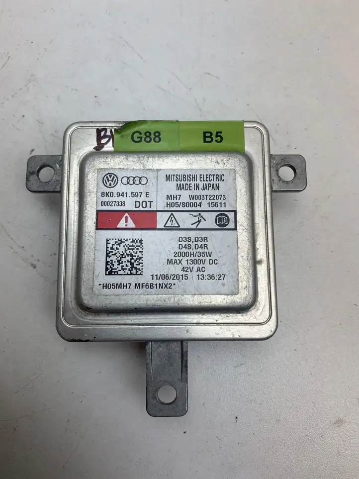 Audi A6 C7 (2014 - 2018) 8K0941597E Блок розжига ксенона — фото 1
