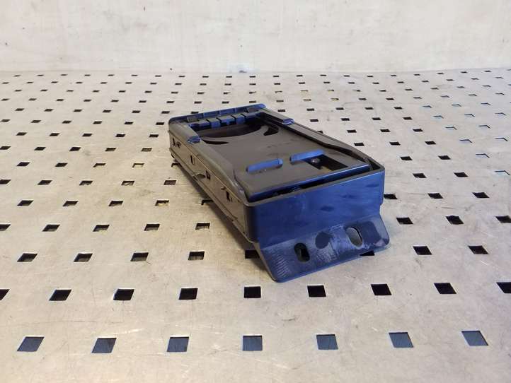 Mitsubishi Outlander (2007 - 2012)  GN62104480 Передний держатель чашки