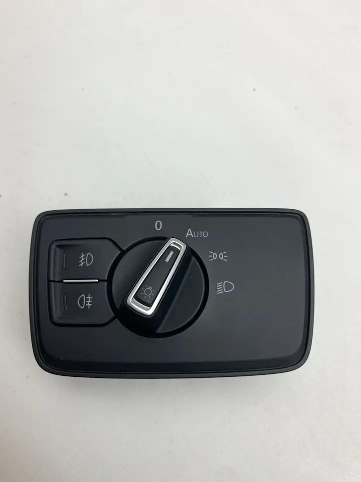 Volkswagen PASSAT B8 (2015 - ) 3G0941633H Включатель фонарей — фото 1