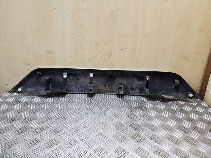 Mitsubishi Outlander (2007 - 2012)  5817A022ZZ Обшивка крышки багажника