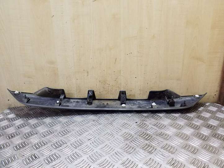 Mitsubishi Outlander (2007 - 2012)  5817A022ZZ Обшивка крышки багажника