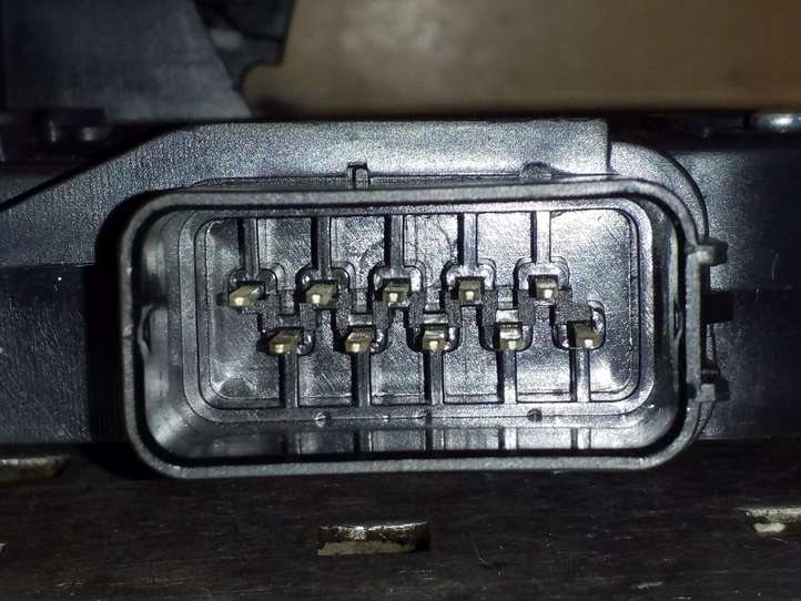Land Rover Range Rover Sport (2005 - 2009)  240015003 Замок задней двери