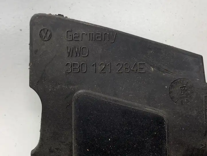 Audi A4 S4 B6 8E 8H (2000 - 2006) 8E0121283 Дефлектор воздуха — фото 2
