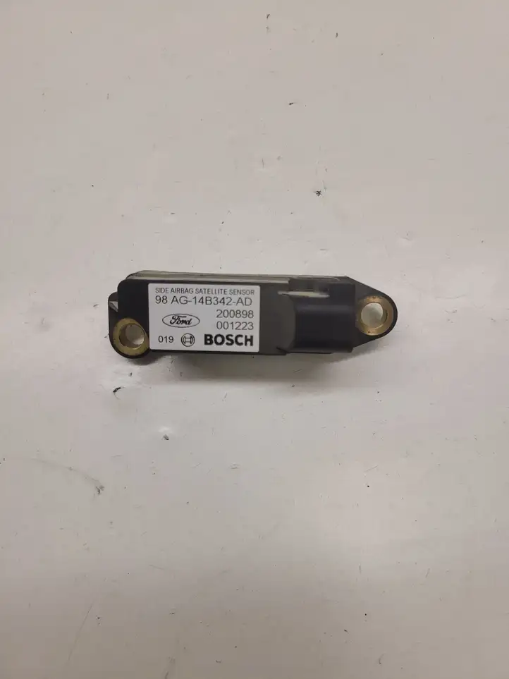 Ford Focus (1998 - 2004) 98AG14B342AD Датчик удара SRS — фото 1