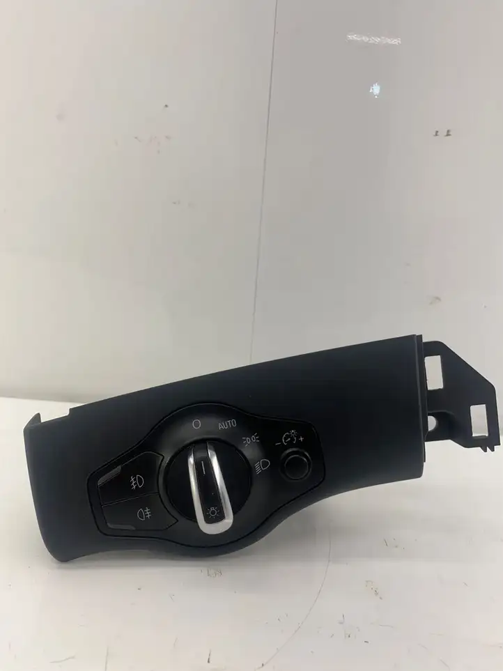 Audi A4 Allroad (2011 - 2016) 8K0941531AS Включатель фонарей — фото 1