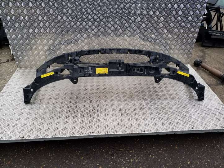 Land Rover Range Rover Sport (2005 - 2009)  DIN500016 Верхняя часть панели радиаторов (телевизора)