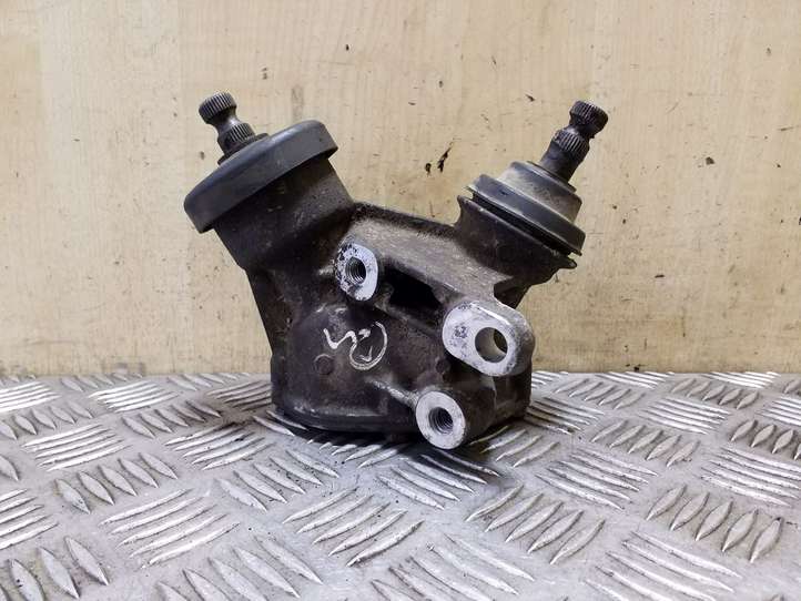 Opel Frontera B (1998 - 2004)  21800036 Крестовидная связь оси рулевого колеса
