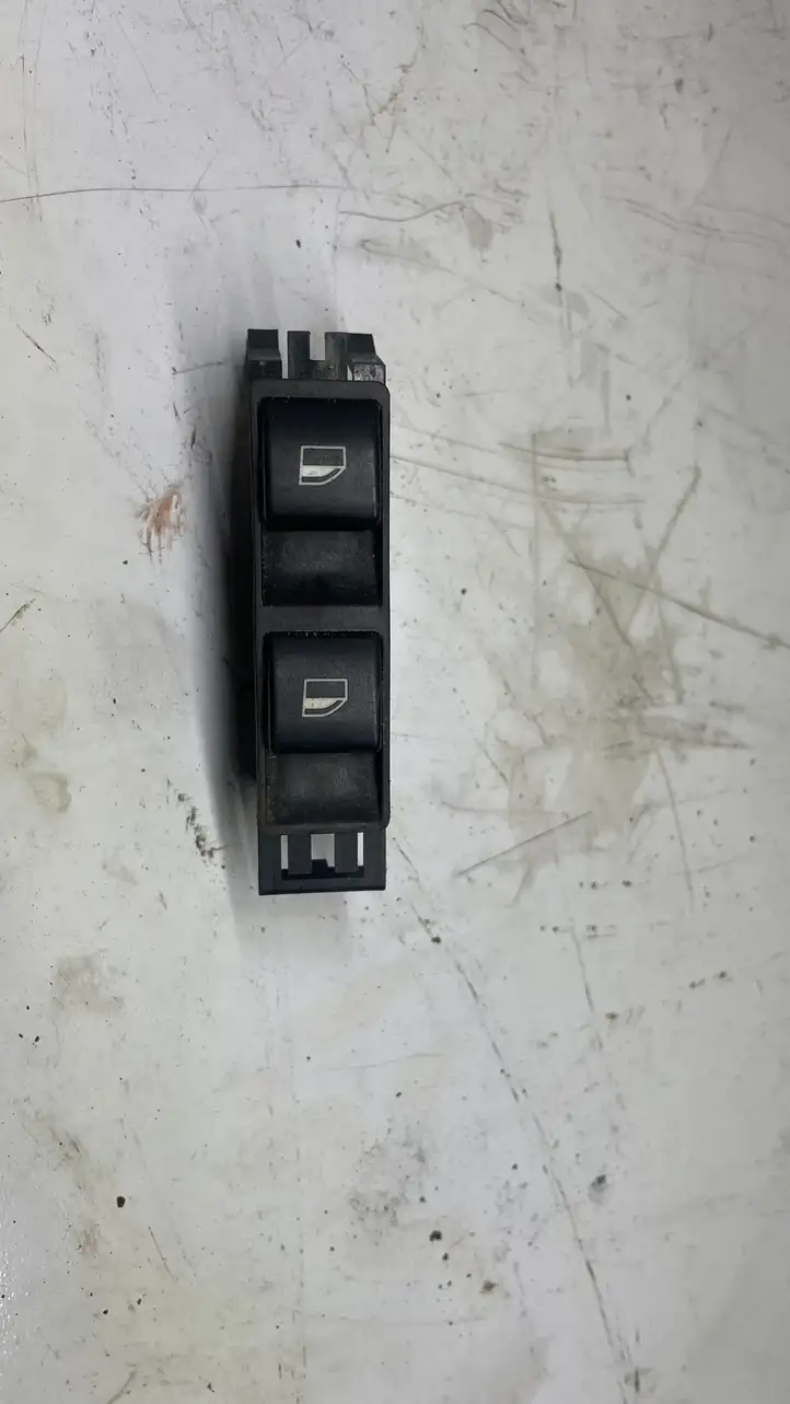 BMW 3 E46 (1998 - 2005) 61318381514 Кнопка стеклоподъемников — фото 1
