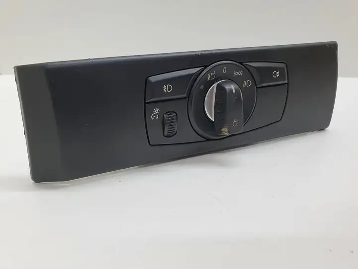 BMW 5 E60 E61 (2004 - 2010) 6988565 Включатель фонарей — фото 2