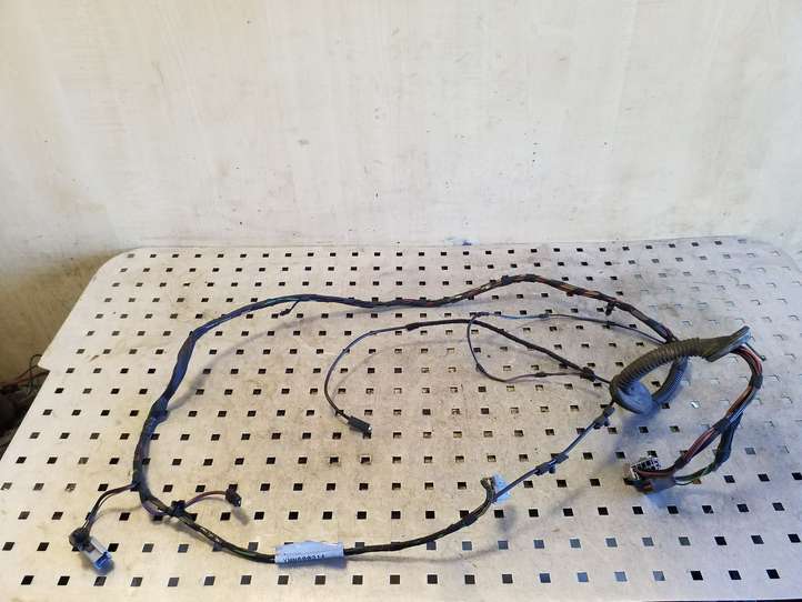 Land Rover Discovery (2004 - 2009)  YMN500311 Проводка крышки багажника