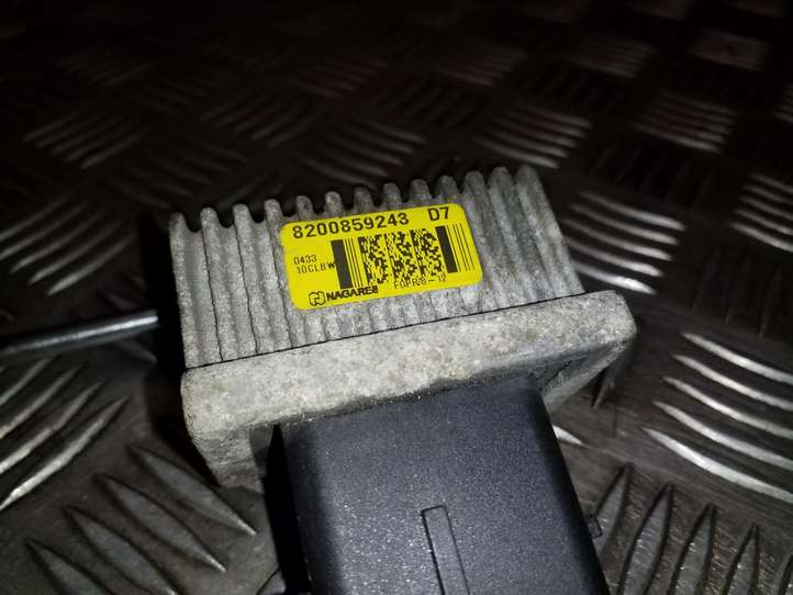 Nissan Juke I F15 (2010 - 2018)  8200859243 Реле подогрева свеч