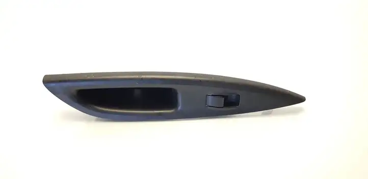 Mazda 6 (2002 - 2005) 3582E27 Кнопка стеклоподъемников — фото 1