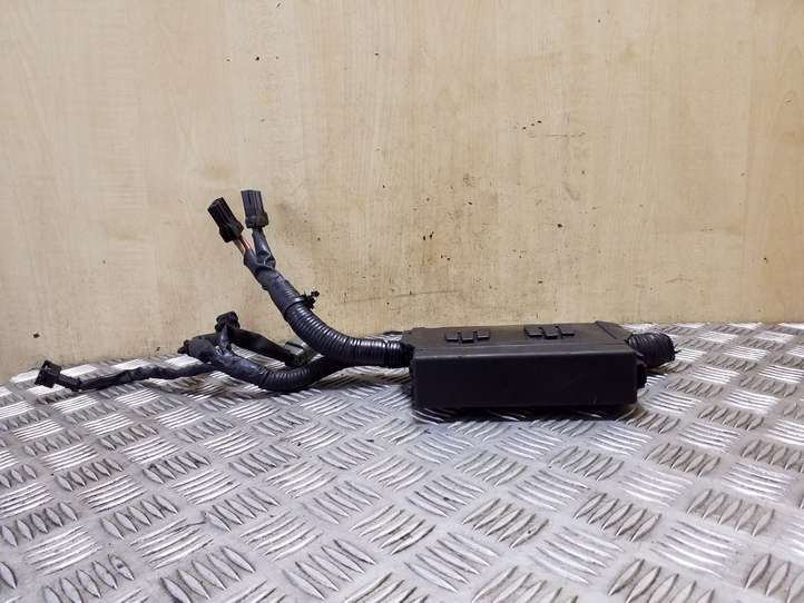 Nissan Juke I F15 (2010 - 2018)  24382EW70B Блок предохранителей