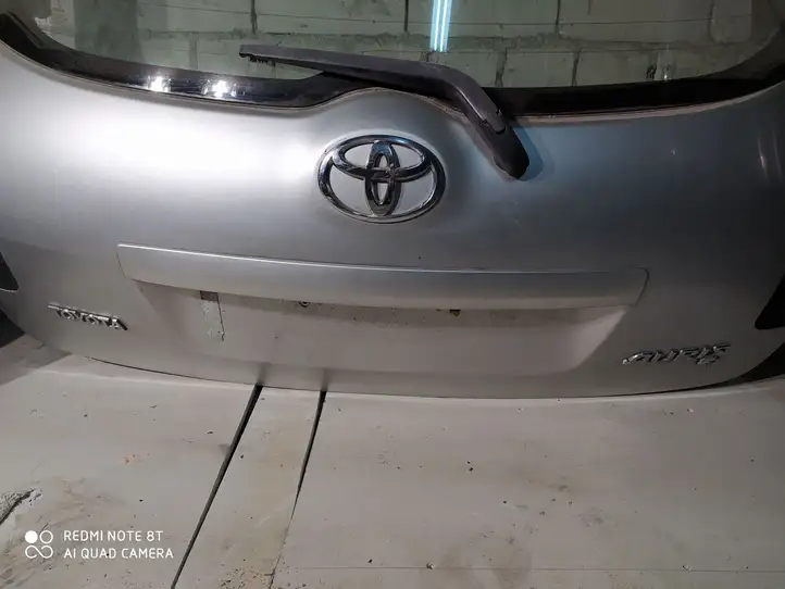 Toyota Auris 150 (2006 - 2012) Крышка багажника — фото 3