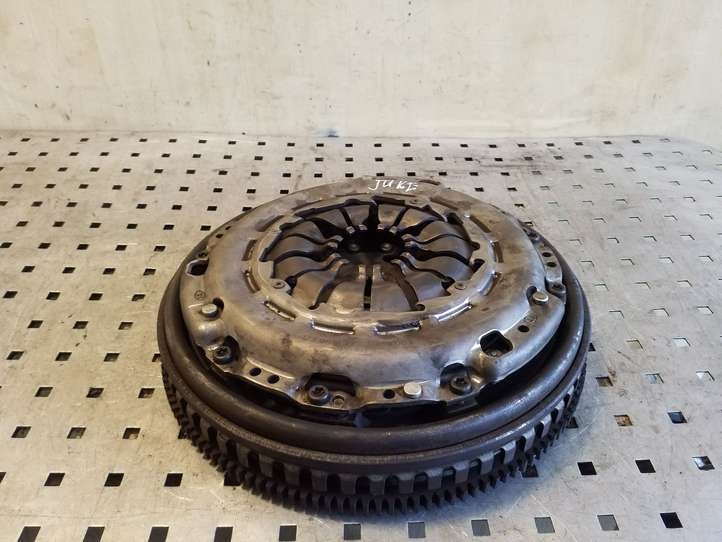 Nissan Juke I F15 (2010 - 2018)  123061810 Комплект сцепления
