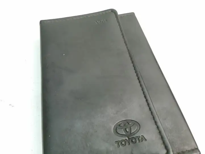 Toyota Yaris (2005 - 2009) Сервисная книжка — фото 2