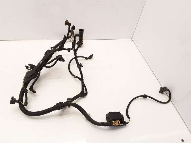 BMW 5 F10 F11 (2009 - 2016)  7605915 Проводка двигателя